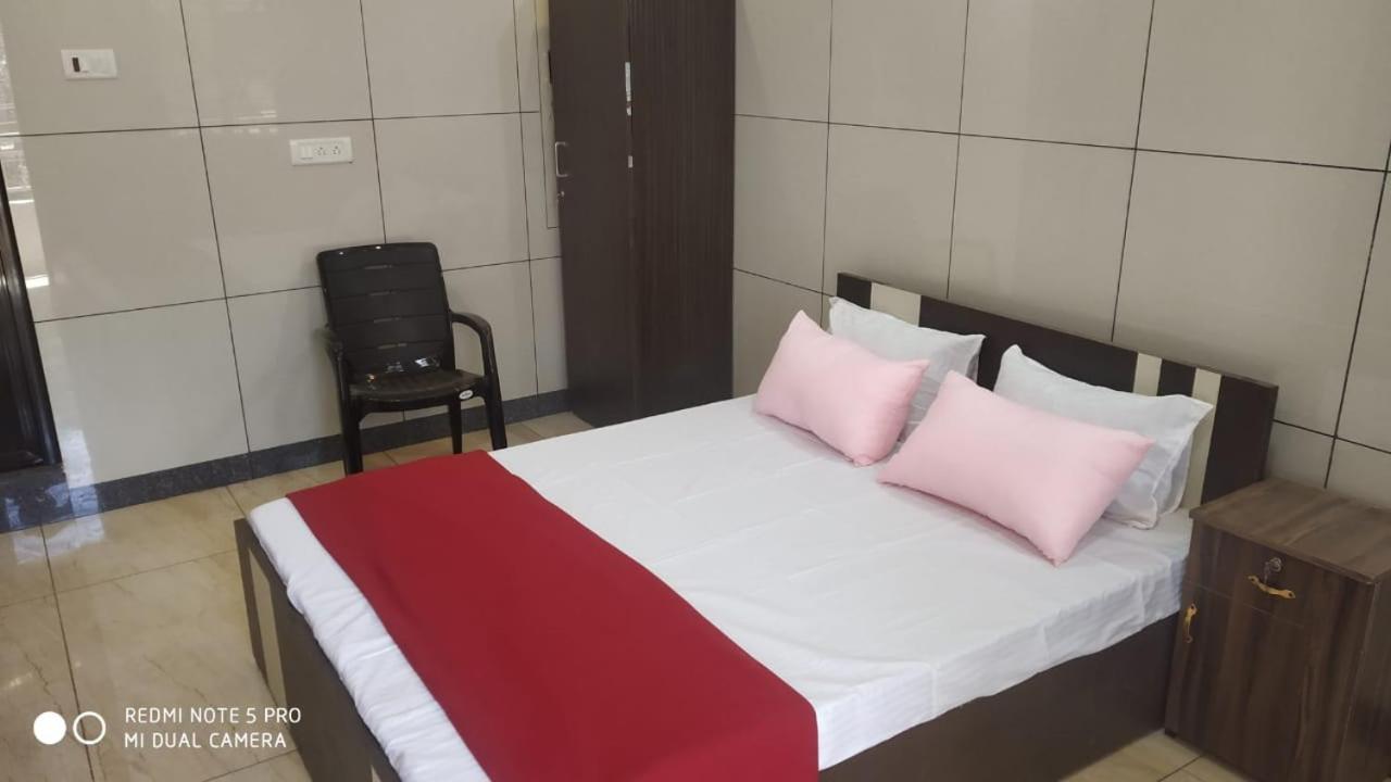 Sar Raj S R Residency Bed & Breakfast Vellore Exterior photo