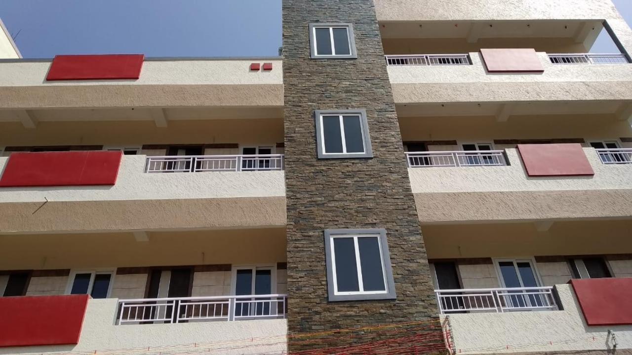 Sar Raj S R Residency Bed & Breakfast Vellore Exterior photo